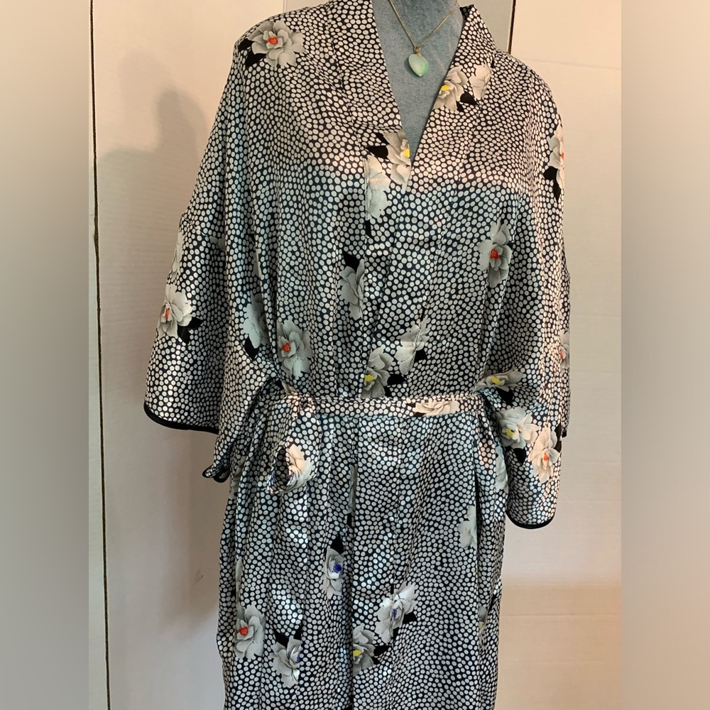 Lingerie Satin Floral Kimono Mid Length Robe Size Large